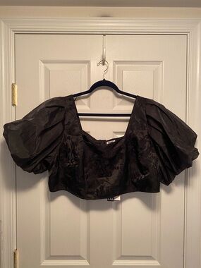 Future Collective Black Puff-Sleeve Crop Top…